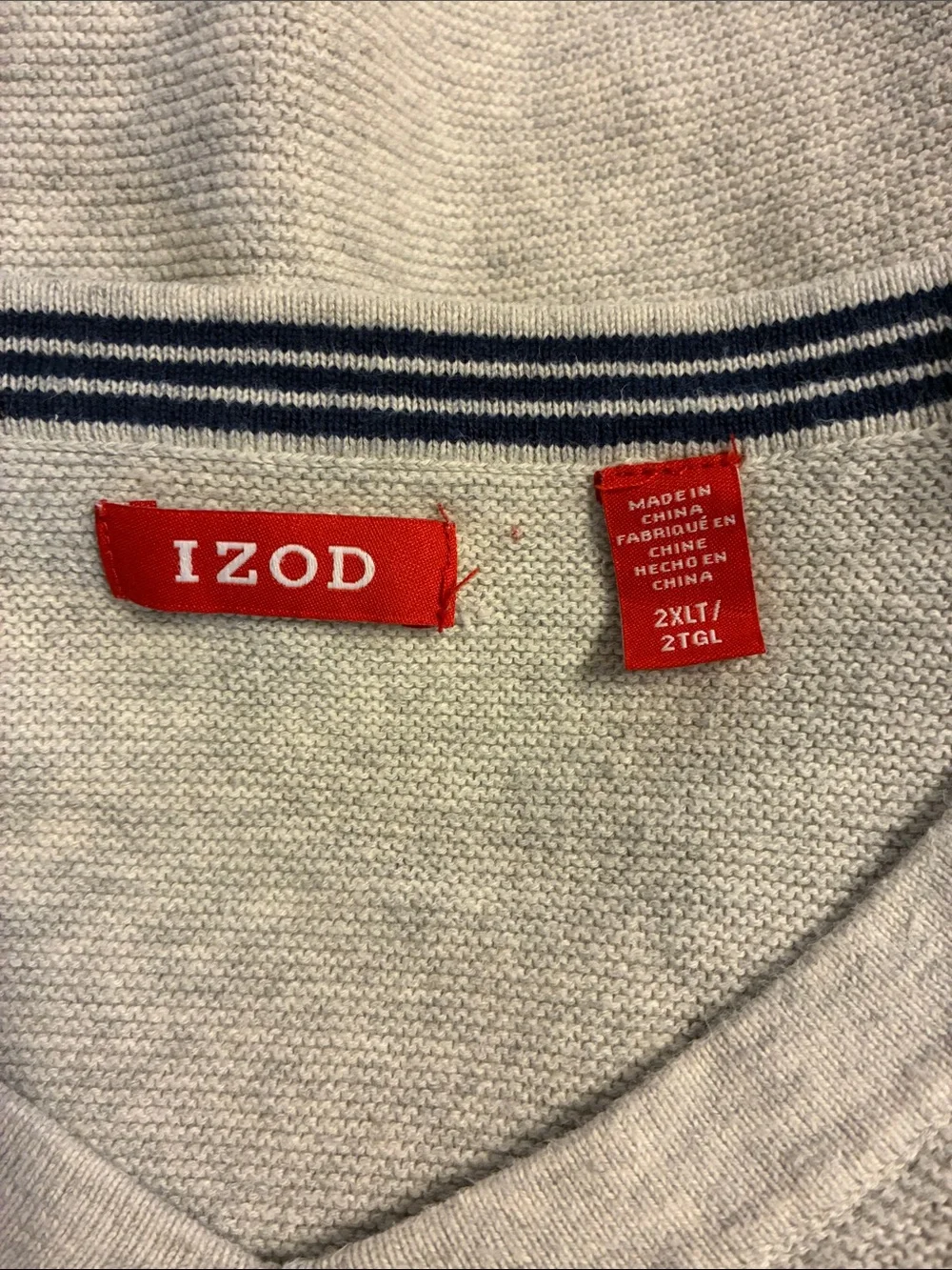 Izod Men's 2XLT V-Neck Sweater in Light Gray Heather